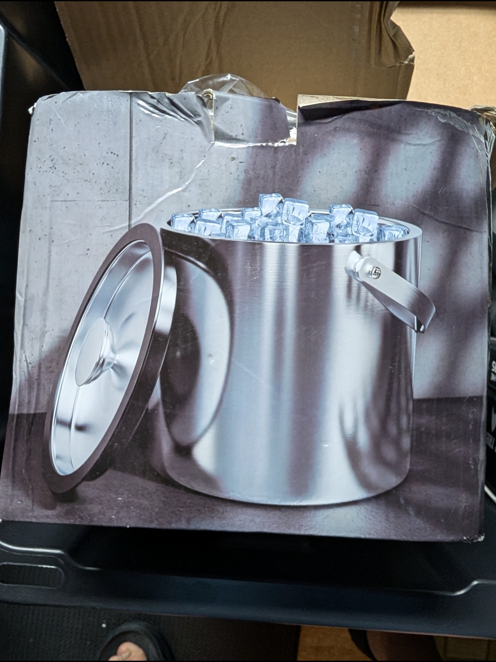 Amazon Essentials Stainless Steel Ice Bucket with Lid - Silver
